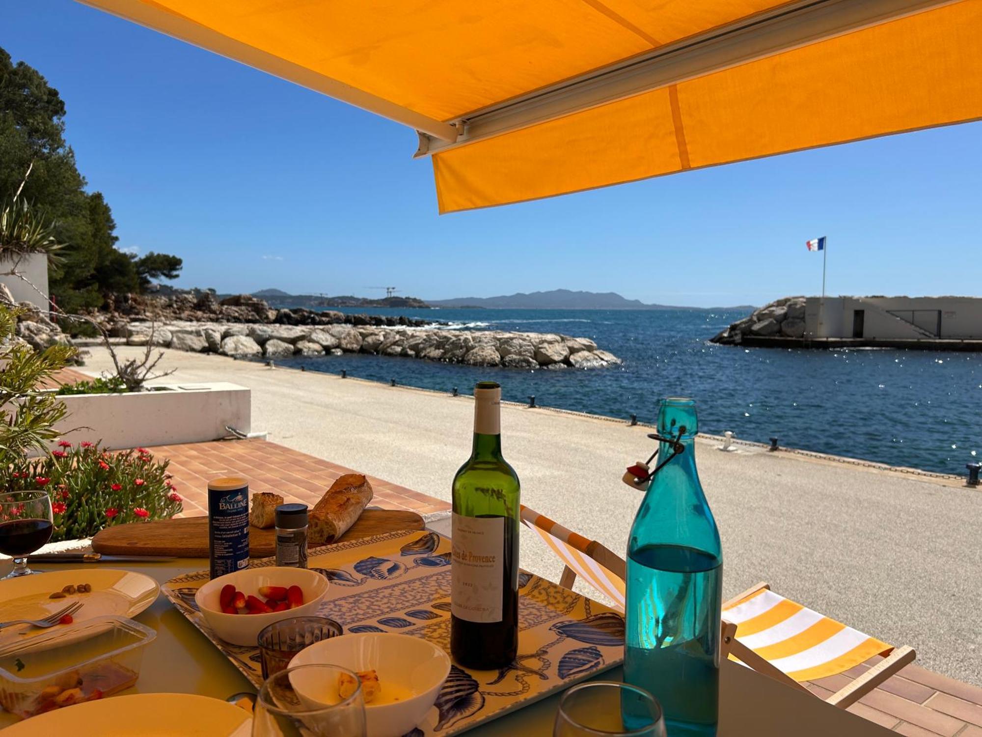 Horizon Bleu Bandol : Appartement Pieds Dans L'Eau Extérieur photo