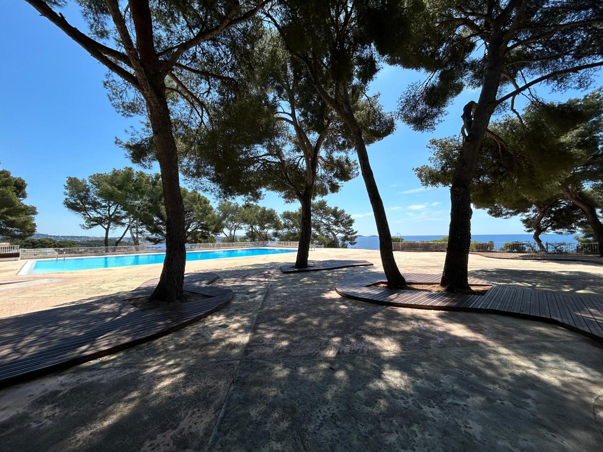 Horizon Bleu Bandol : Appartement Pieds Dans L'Eau Extérieur photo